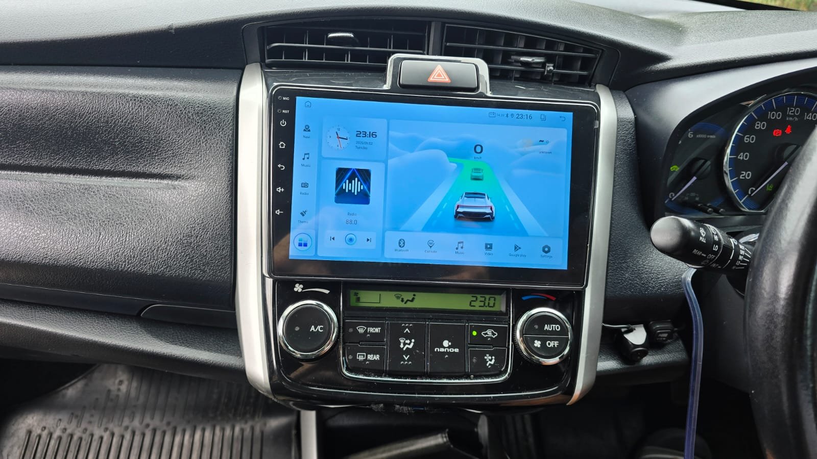 9 Inch Android Touchscreen Car Stereo with Wireless CarPlay for Toyota Corolla Axio / Fielder (2013–2026) – 4GB/64GB